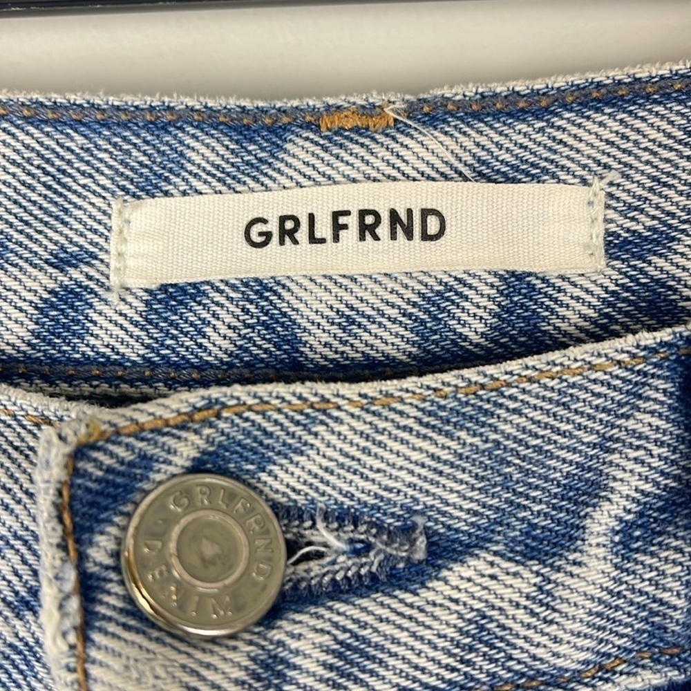 GRLFRND Karolina distressed high-rise slim-leg straight jeans Size 28 - Picture 4 of 13